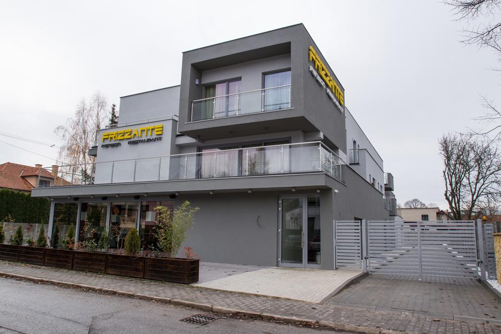 Guest House Frizzante Turčianske Teplice エクステリア 写真