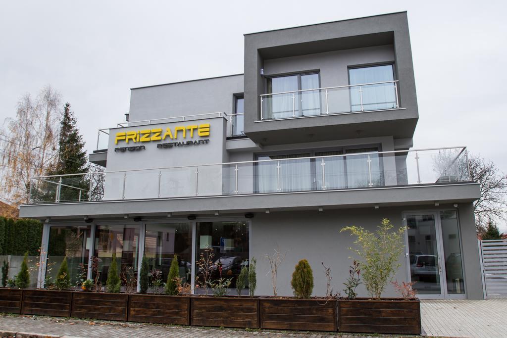 Guest House Frizzante Turčianske Teplice エクステリア 写真